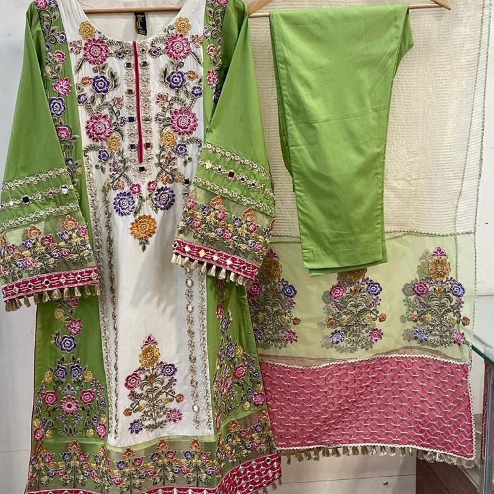 EXCLUSIVE PREMIUM COLLECTION by Famous brand KARMA - $130 - ONLY - brand new